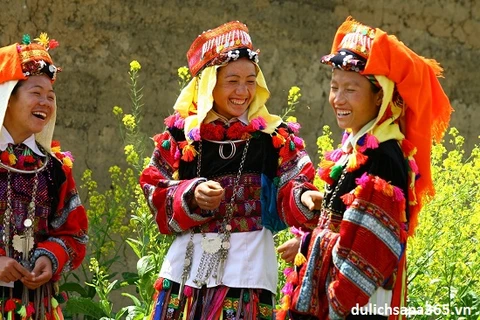 Mong Ethnic Cultural Day lures foreign visitors 