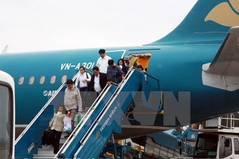 Vietnam Airlines operates flights at new terminal in Myanmar 