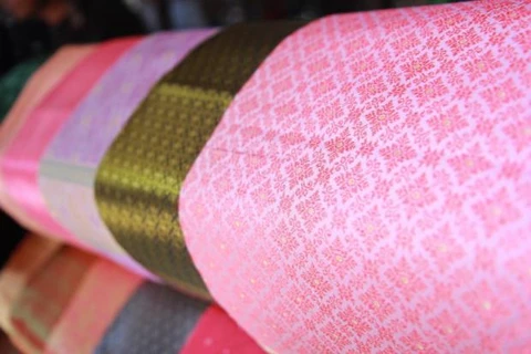 Thai silk promoted via new tourist destinations