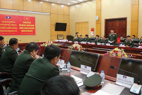 Local Vietnamese, Lao military units bolster ties 