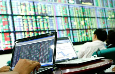 VN stocks down after strong gains