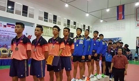 Vietnam win three silver medals in table tennis championship