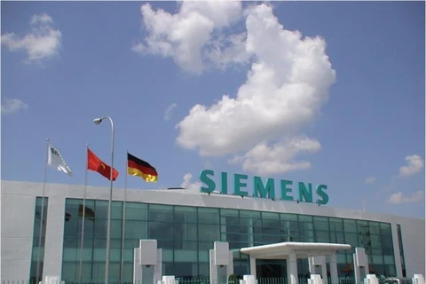 Deputy PM receives German Siemens representative 