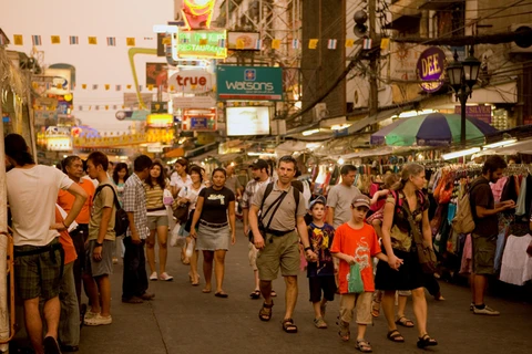 Thailand to track foreigners through SIM cards