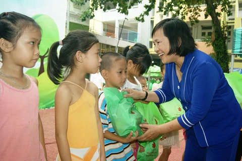 Dong Nai pays attention to taking care of children