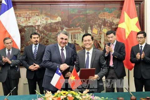 Chilean Deputy Foreign Minister visits Vietnam