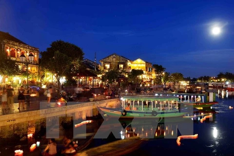 Quang Nam: Hoi An begins solar electricity-fueled lighting project 
