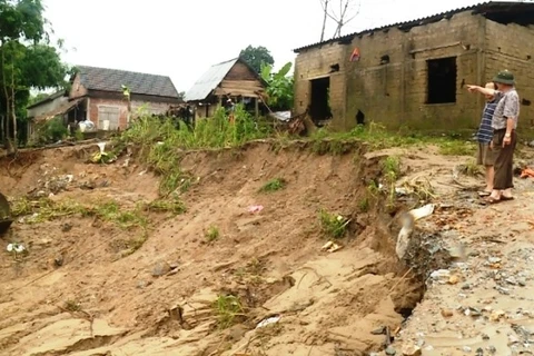 Riverbank erosion threatens lives in central region