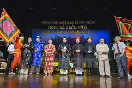 Chau van ritual singing artists given folk awards