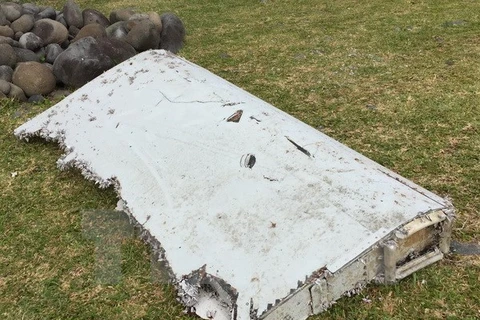 France confirms wing debris of missing MH370 