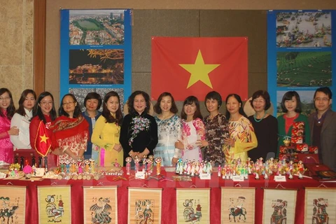 Vietnam attends Seoul Int’l Charity Bazaar 