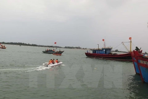 Vietnamese fishing boat sunk in Hoang Sa archipelago 