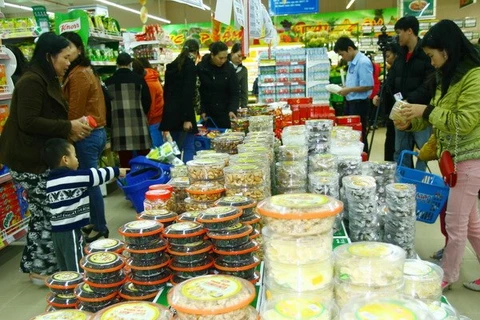  Traditional market lacks Vietnamese goods