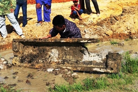 Ancient tomb unearthed in Ha Tinh