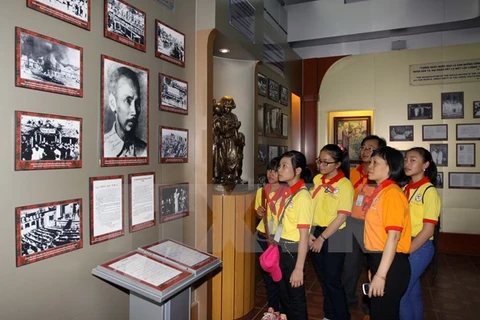 Exhibition showcases objects from Ho Chi Minh's life 