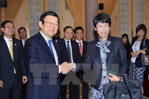 President Sang greets Japanese entrepreneurs