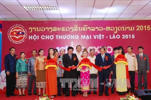 Vietnam-Laos trade fair to open in December 