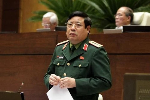 Defence Minister greets Cambodian Interior officials 