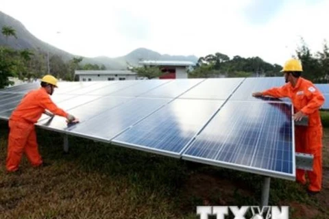 RoK group invests in solar power projects in Dak Nong