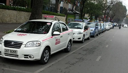 Transport ministry pilots use of app-based taxi firms