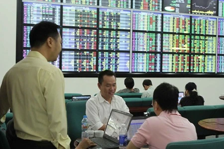 Vietnam’s stocks up as financial firms eye Fed