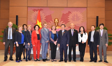 Vietnam, France forge legislative ties