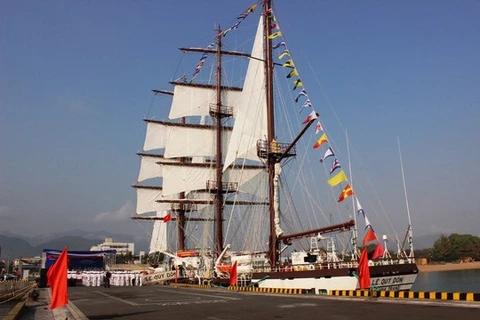 Flag-hoisting ceremony held to debut navy’s first sailing ship