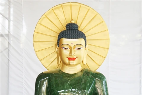 Massive jade Buddha displayed in Quang Binh 