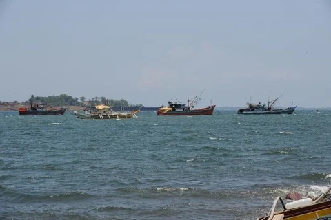 Philippines arrests dozens of Vietnamese, Chinese fishermen 