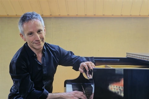 French pianist to perform with Vietnamese artists in HCM City