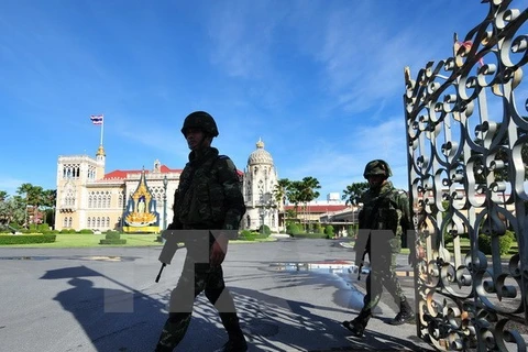 Thailand continues ban on political activity