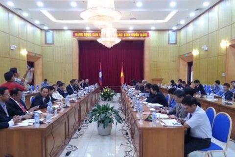 Vietnamese, Lao ministries of planning and investment hold talks