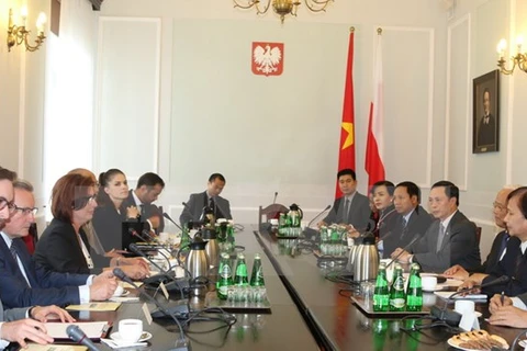 Vietnam, Poland asked to expand cooperation in strong fields 