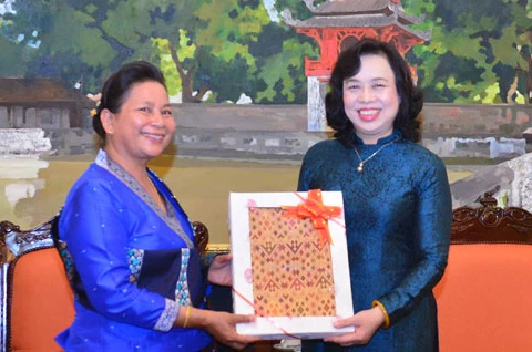 Hanoi, Vientiane women look to forge business partnerships