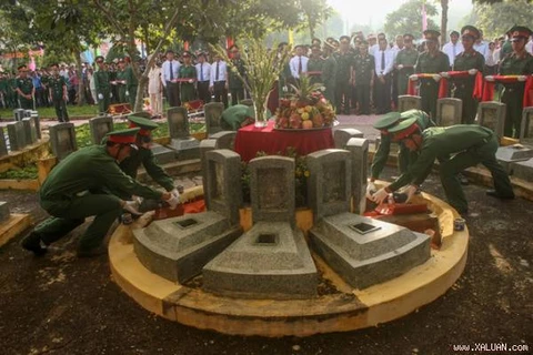 Volunteer soldiers’ remains laid to rest in Tay Ninh province 