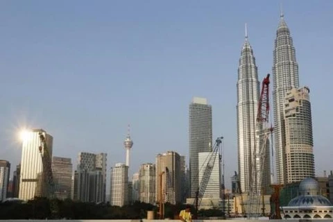 Malaysia considers programme to spur economic growth