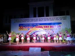 Int’l event gathers Vietnamese, Lao, Cambodian children