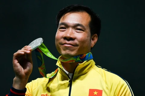 Olympic star Vinh receives hero’s welcome home 