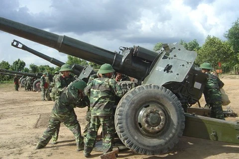 Vietnamese, Cambodian artillery forces boost ties 