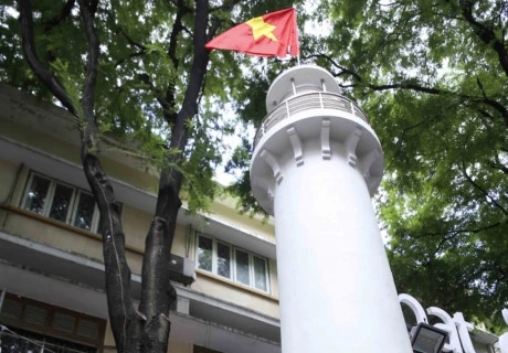 Symbolic lighthouse to go up in HCM City Book Street