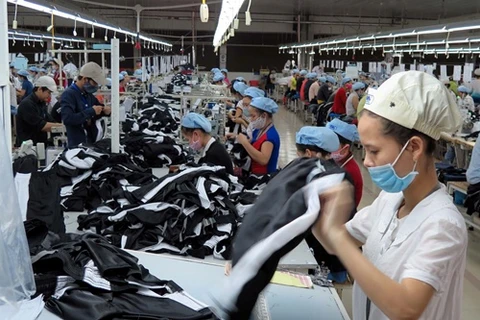 Ministry suggests changes in garment industry 