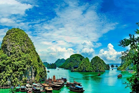 Ha Long Bay, Hanoi pho among can’t-miss things in Asia