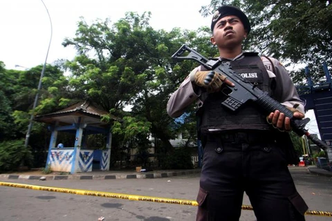 Indonesia: Suspected IS-linked supporter attacks policemen