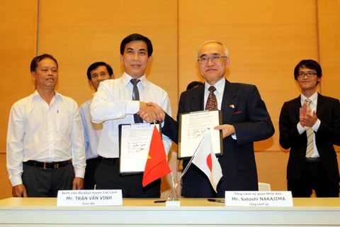 Japan provides grants for transport, health projects in Vietnam