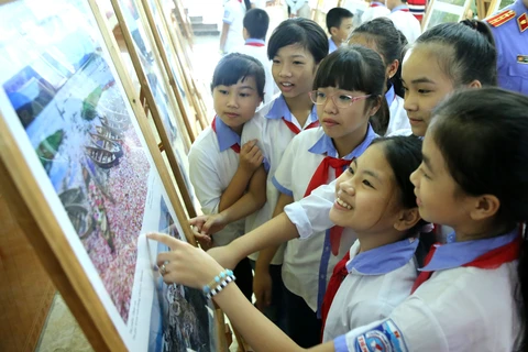 Photo, documentary exhibition features ASEAN Community