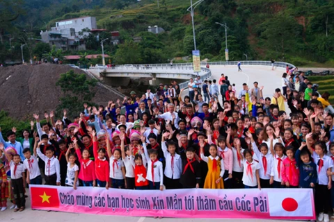 New bridge inaugurated in mountainous area in Ha Giang