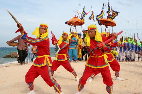 Phu Yen moves to conserve whale worshipping festival