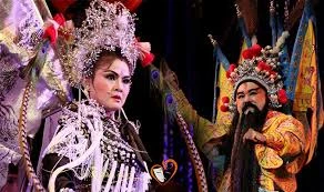 “Hat boi” performance, unique tourism product of Vinh Long