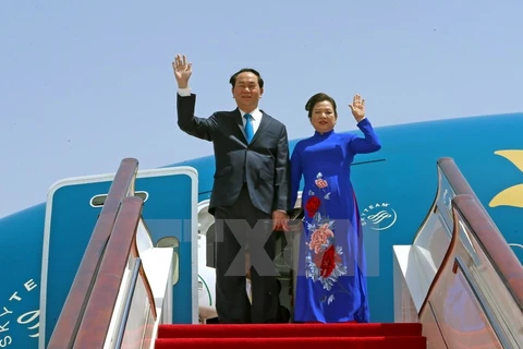 President arrives in Beijing, beginning State visit to China
