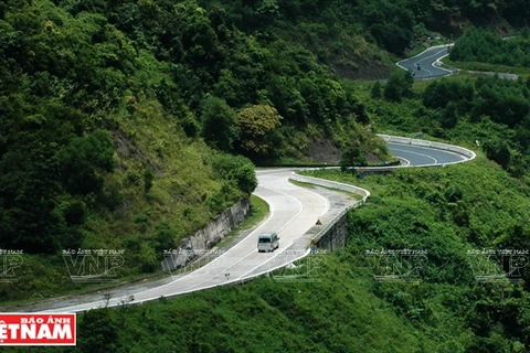 Hai Van Pass most challenging road